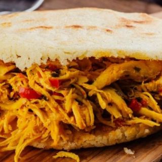 Arepa De Pollo
