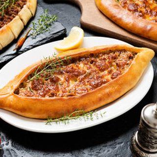 Пиде с кълцано месо