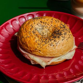 STATION BAGEL