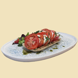 Bruschetă cu mozzarella fresca