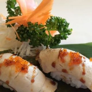 Nigiri maguro scottato