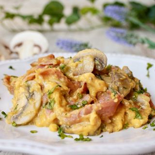 Revuelto Con Champiñones Y Jamón