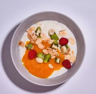 Каша пшенная на коровьем молоке