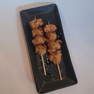 Niwatori Kushi (2 unidades)