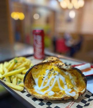 Cornet Triple Avec Cannette Et Frites