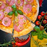 Pizza Campaniola 32cm