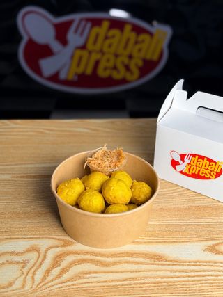 Beignets Jaune Aux Vermicelles