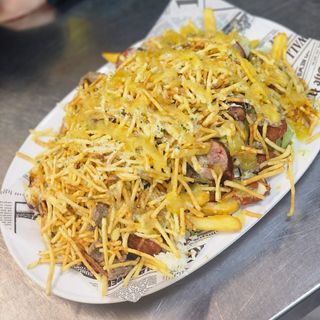 Salchipapa Curramba pa' compartir