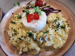 Pui cu ananas si curry