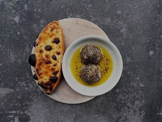 Сирні кульки в спеціях