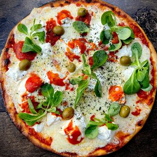 Pizza De Burrata (30 cm)