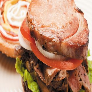 Hamburguesa Pollo Y Chuleta