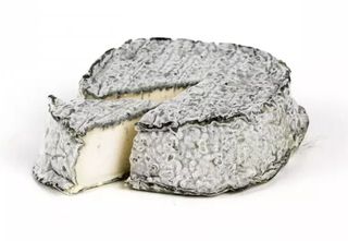 selles sur cher aop au lait cru (piesa are greutate intre 140-180 gr)