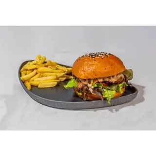 Izzi Steak Burger