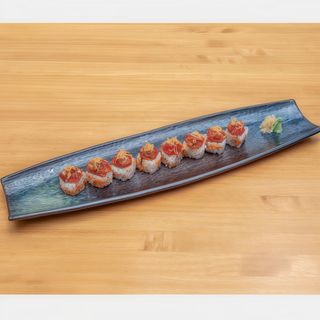 Spicy tuna & avocado roll
