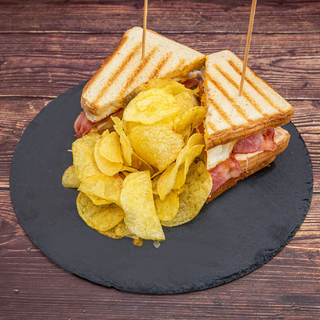 Sándwich Club House