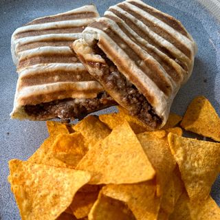 Тортила с телешка кайма Блек Ангъс+ тортила чипс 