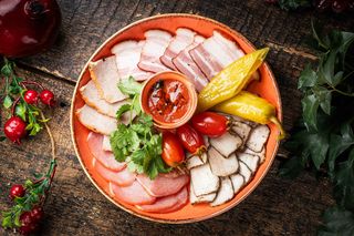 М'ясне асорті (180г)