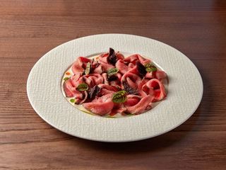 Вітело тоннато з хрусткими чіпсами (205g)