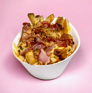 Frites Cheddar Bacon Crispy Oignons