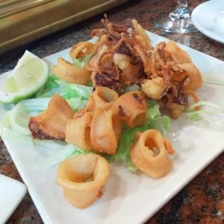 chipirones (1/2 ración)