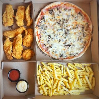 Capricciosa box & Coca Cola 1l