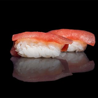 61. Nigiri Tuna (2 Pzs.)