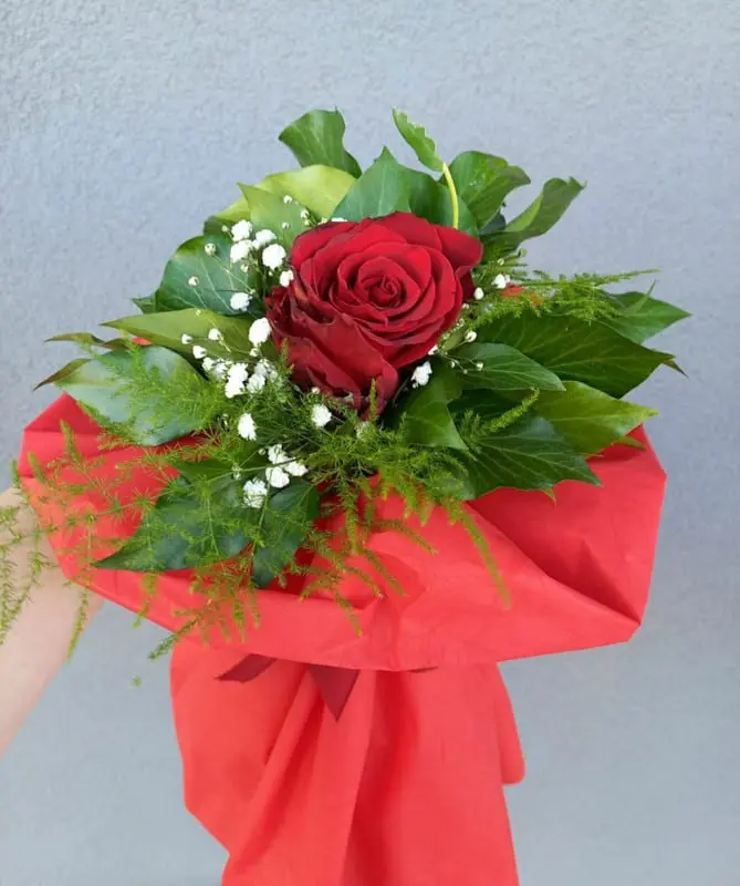 Buket crveni