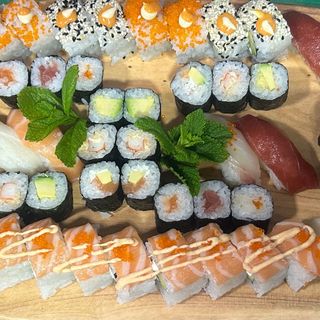 L8.Sushi Mixto (70 Pzs.)