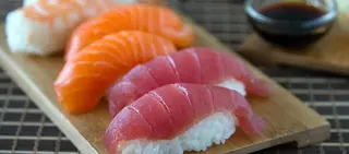 Sushi Salmón Y Atún (8 Pzs.)
