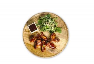 Aripioare in sos BBQ