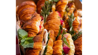 Croissant box