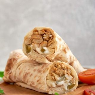 Petit Chawarma chicken pain Aych +frites + soda