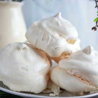 Meringa artigianale con panna