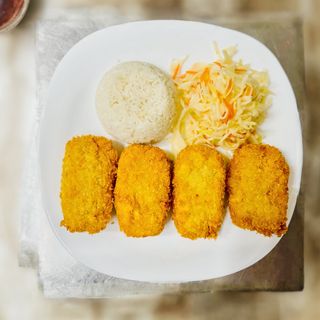 Tofu w cieście z ananasem