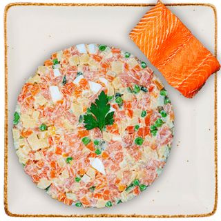 Олів'є з лососем  1 кг 