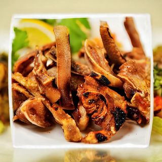 Свински уши на скара (300г)