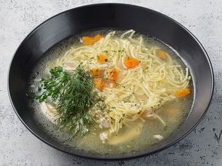 Domowy rosół z kury Бульйон з домашньої курки (450ml)