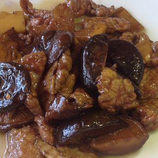 Ternera Con Bambú Y Setas