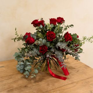 Ramo de 6 rosas rojas