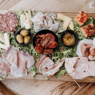 Tagliere salumi e formaggi per 8 persone