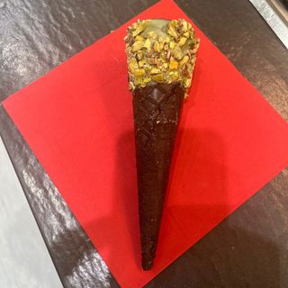 Cialda cioccolato con pistacchi al sale di Cervia