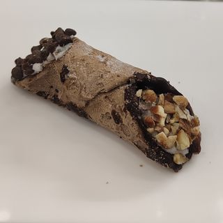 Mini cannolo con ricotta