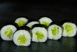 Авокадо макі