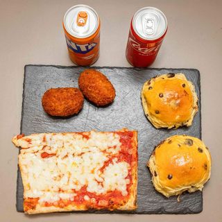 Matrem Pizza 1/2 Box Margherita