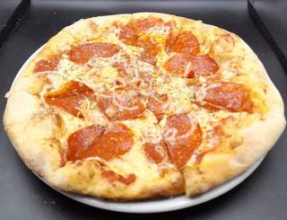 Pizza Mexicana + Coca-Cola/ Heineken