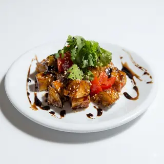 Ensalada Con Berenjena Crujiente (250 G.)