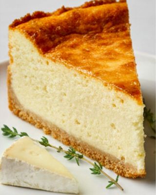 Tarta De Queso Con Toque A Camembert (Porción)