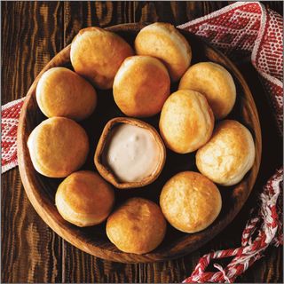 Баурсаки с бал-каймаком