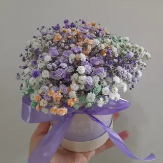 Flower box kolorowej gipsówki rozmiar L